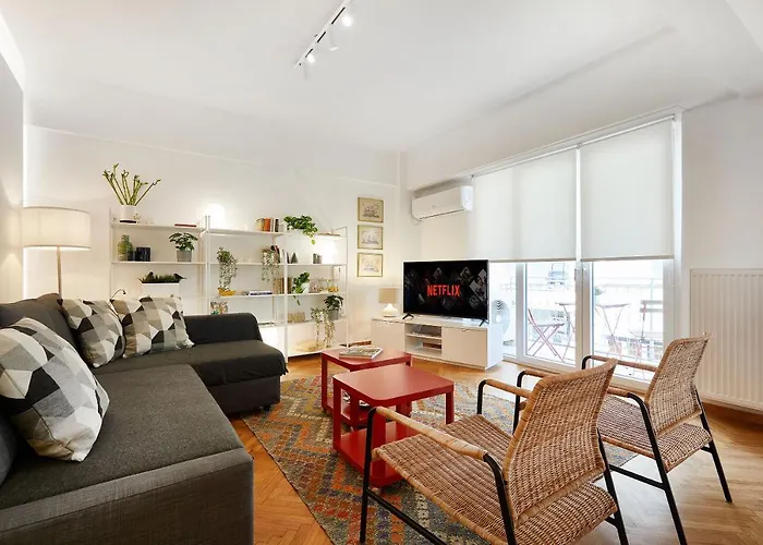 Chloe Boutique Apartments Nikis